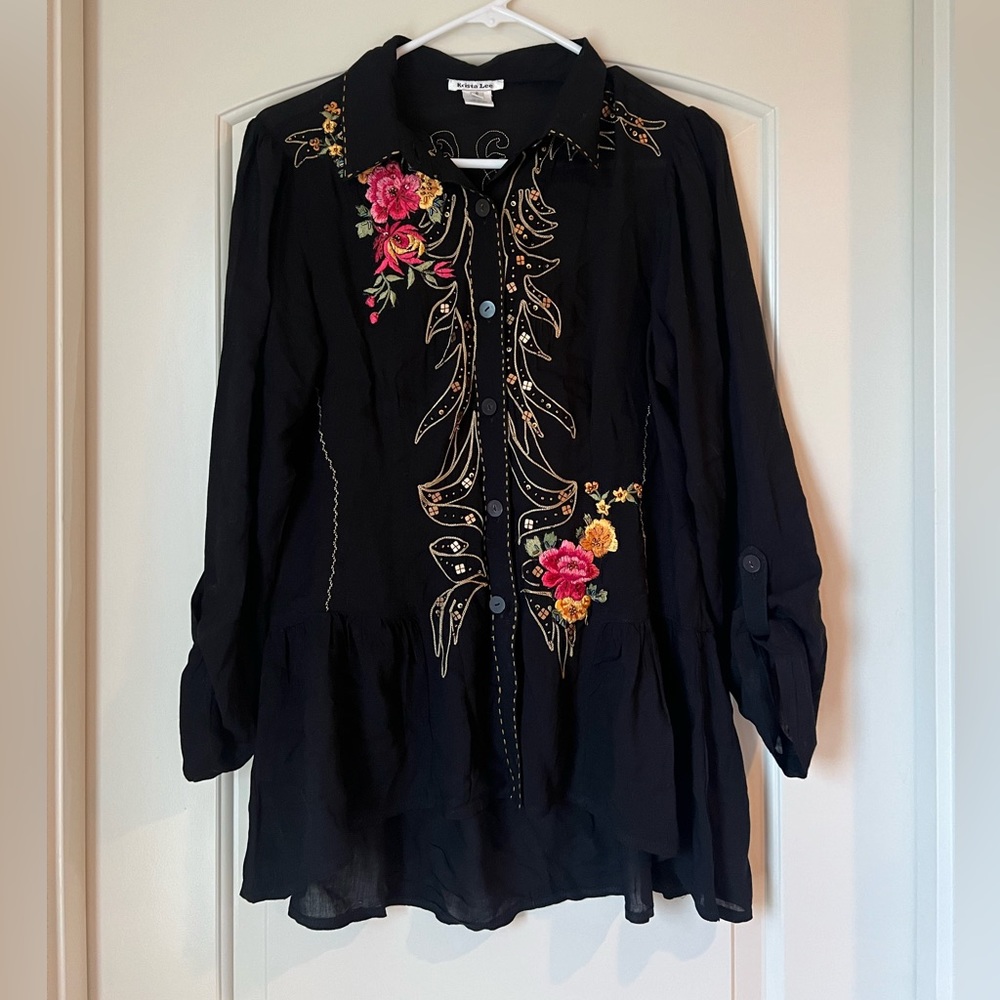 Krista Lee women’s small beaded embroidered floral peplum shirt black